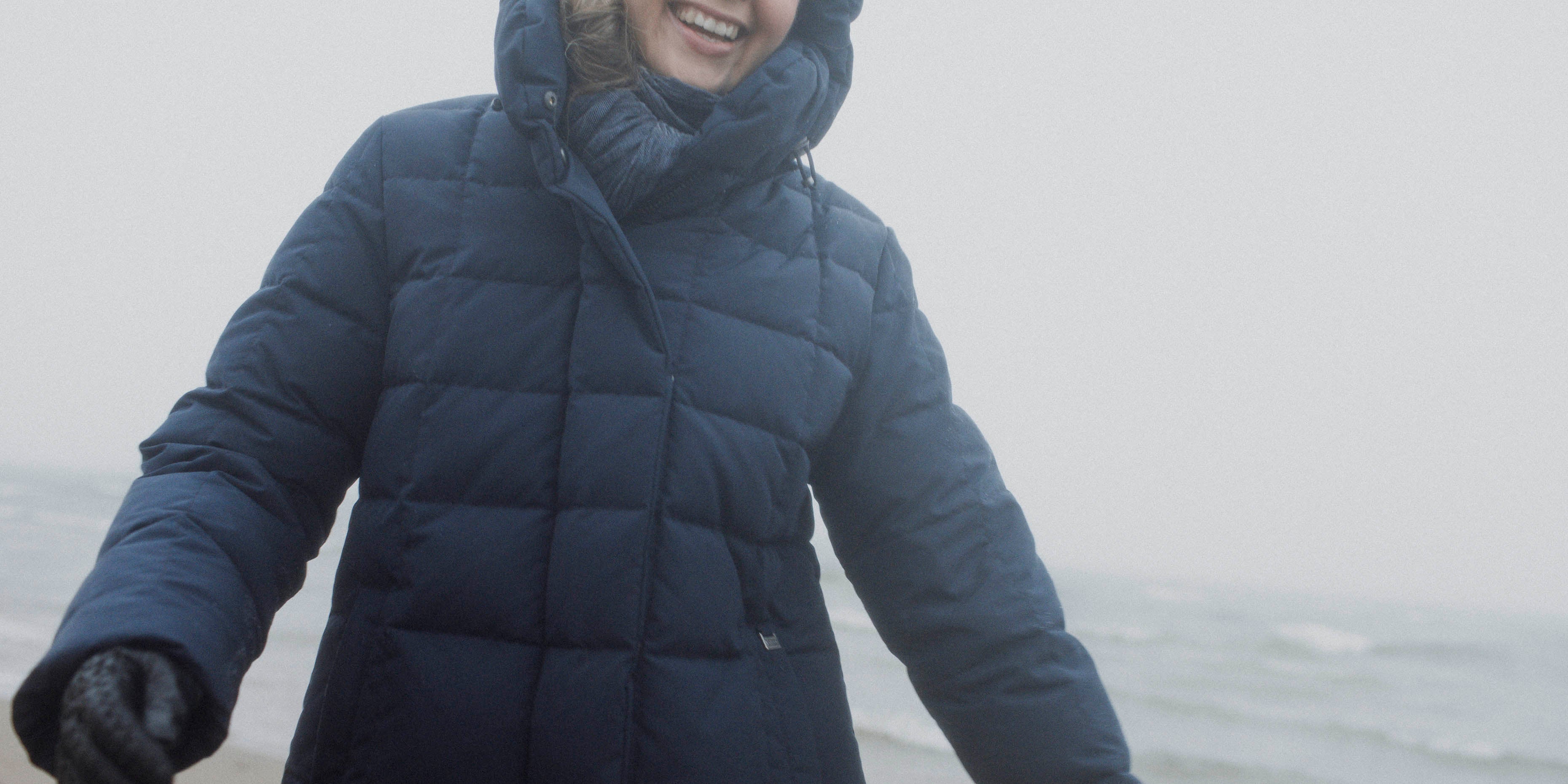 Not only does the good design and sizing of a down coat show; most of all it can be felt