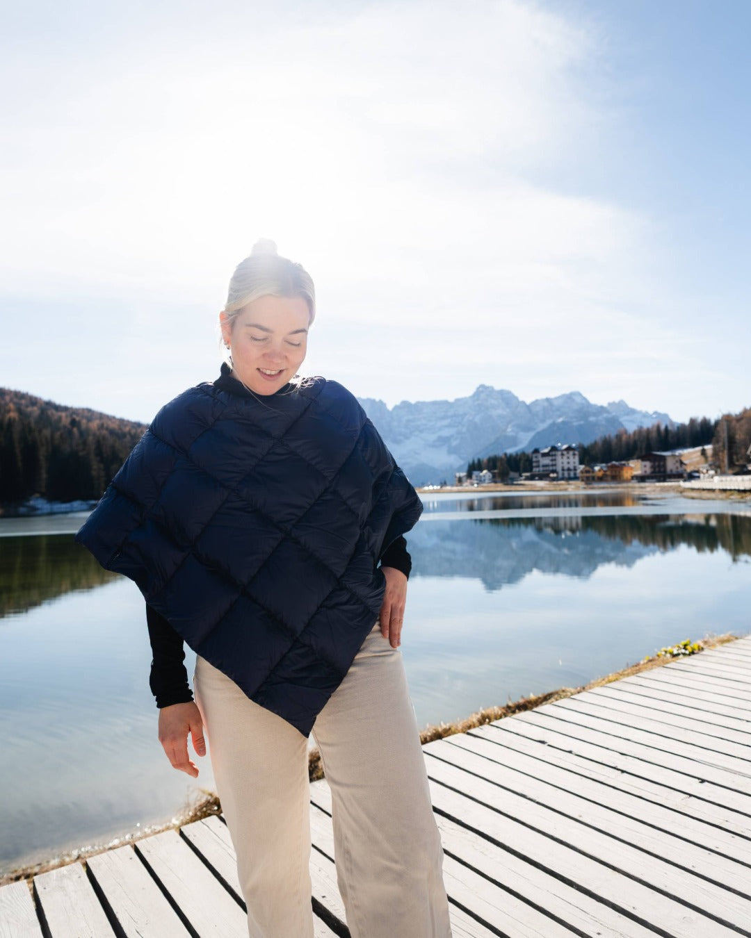 Unelma Down Poncho Sky Captain