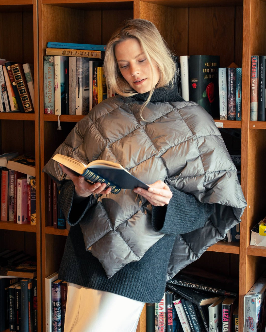 Unelma Down Poncho Silver Cloud