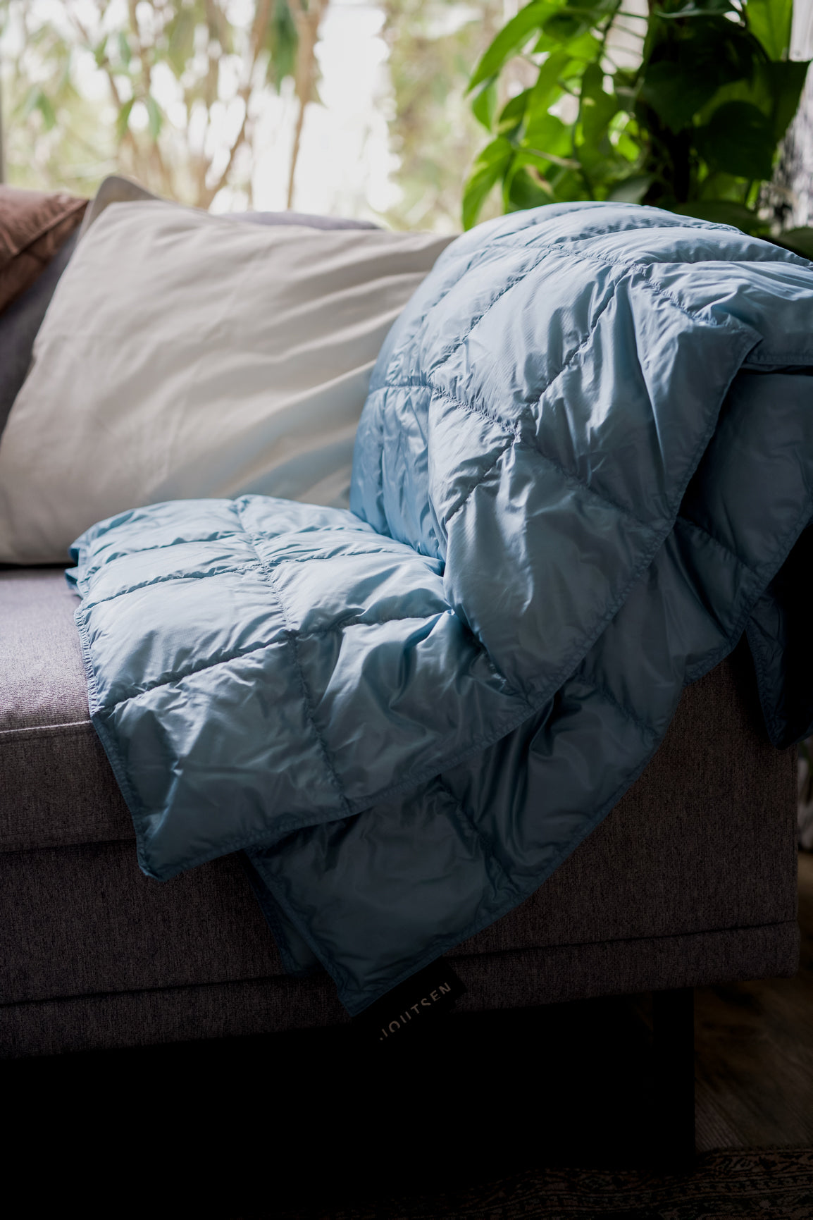 Kulkuri Down Blanket - Joutsen -