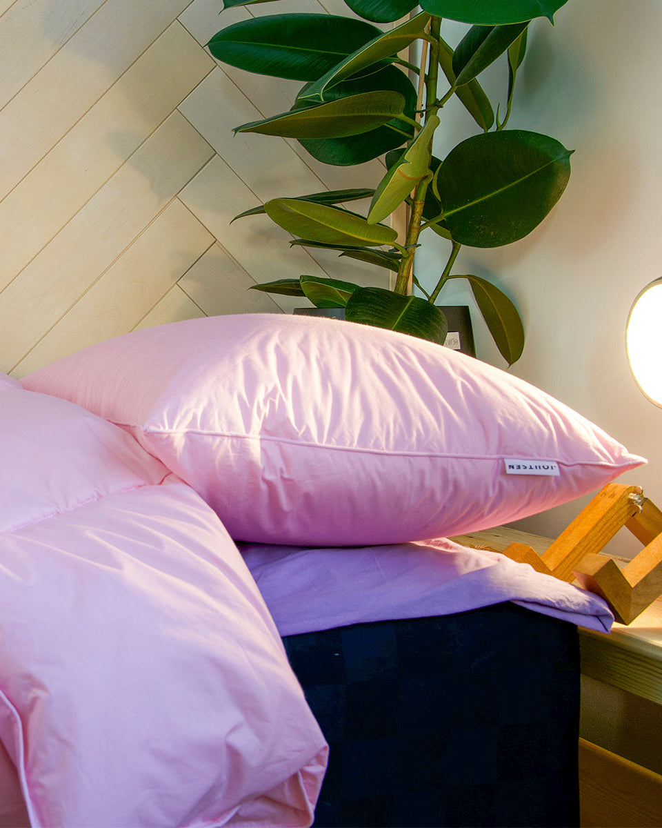Hattara - Soft and Medium High Down Pillow - Joutsen - 