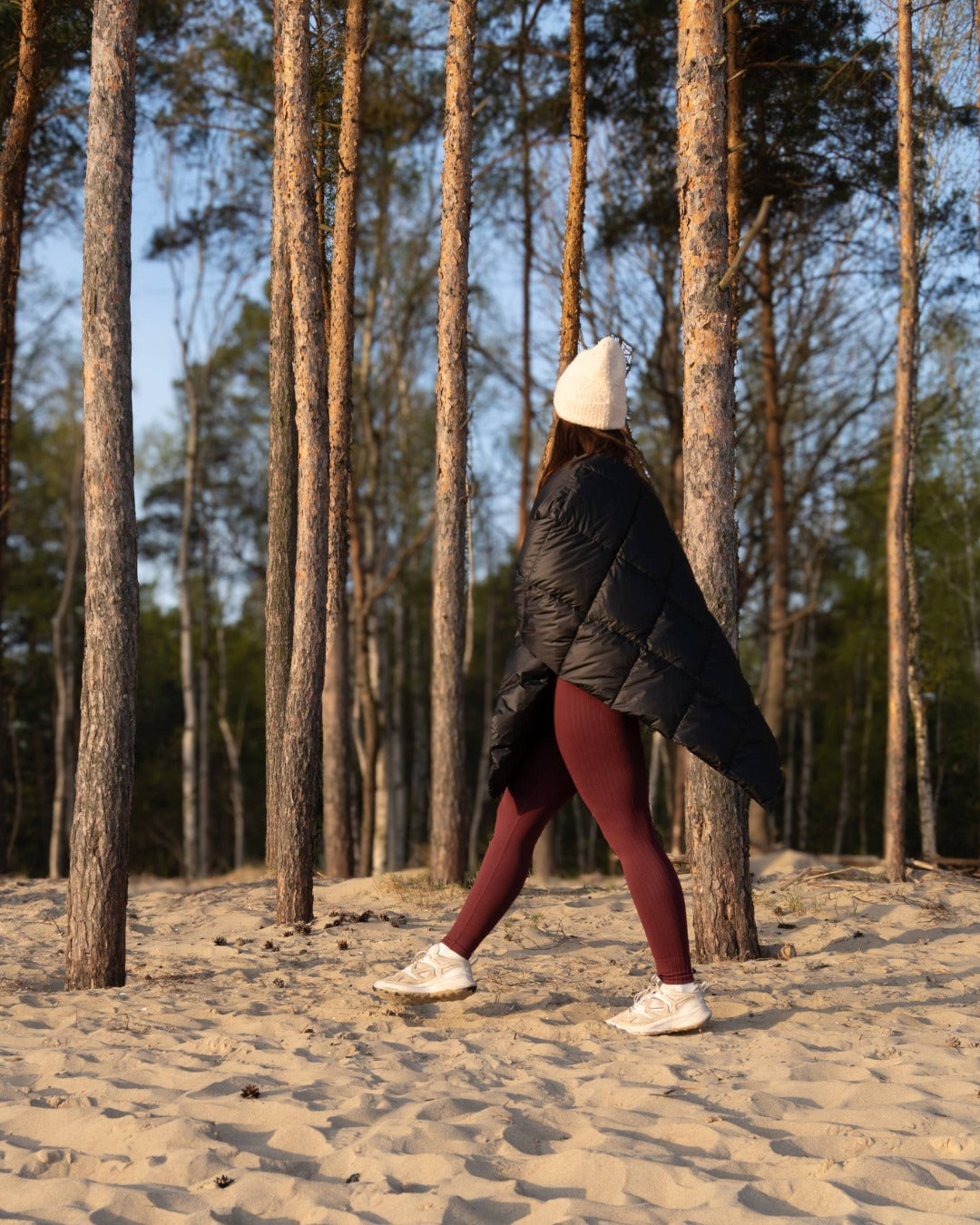 Otava Down Poncho Charcoal Black
