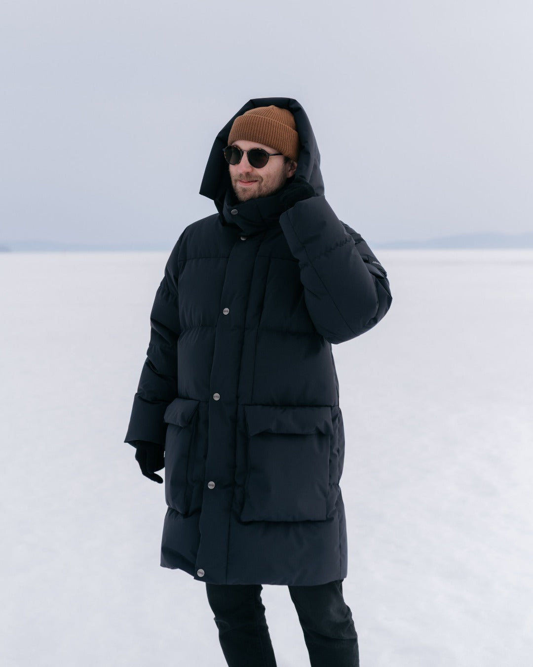 Tuisku Down Parka Coat Jet Black