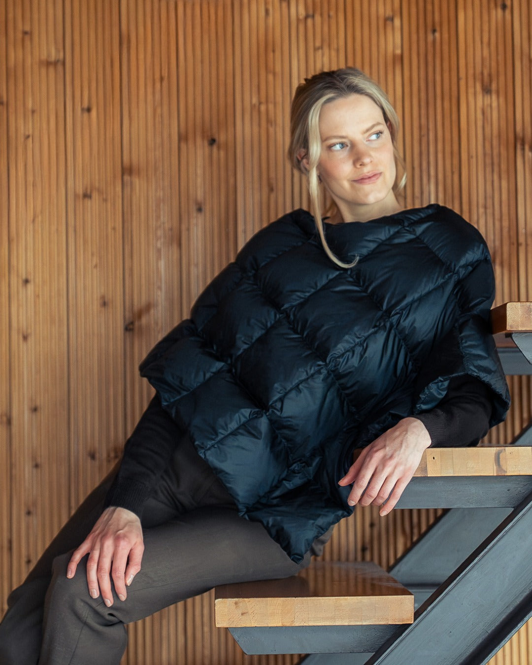 Unelma Down Poncho Licorice